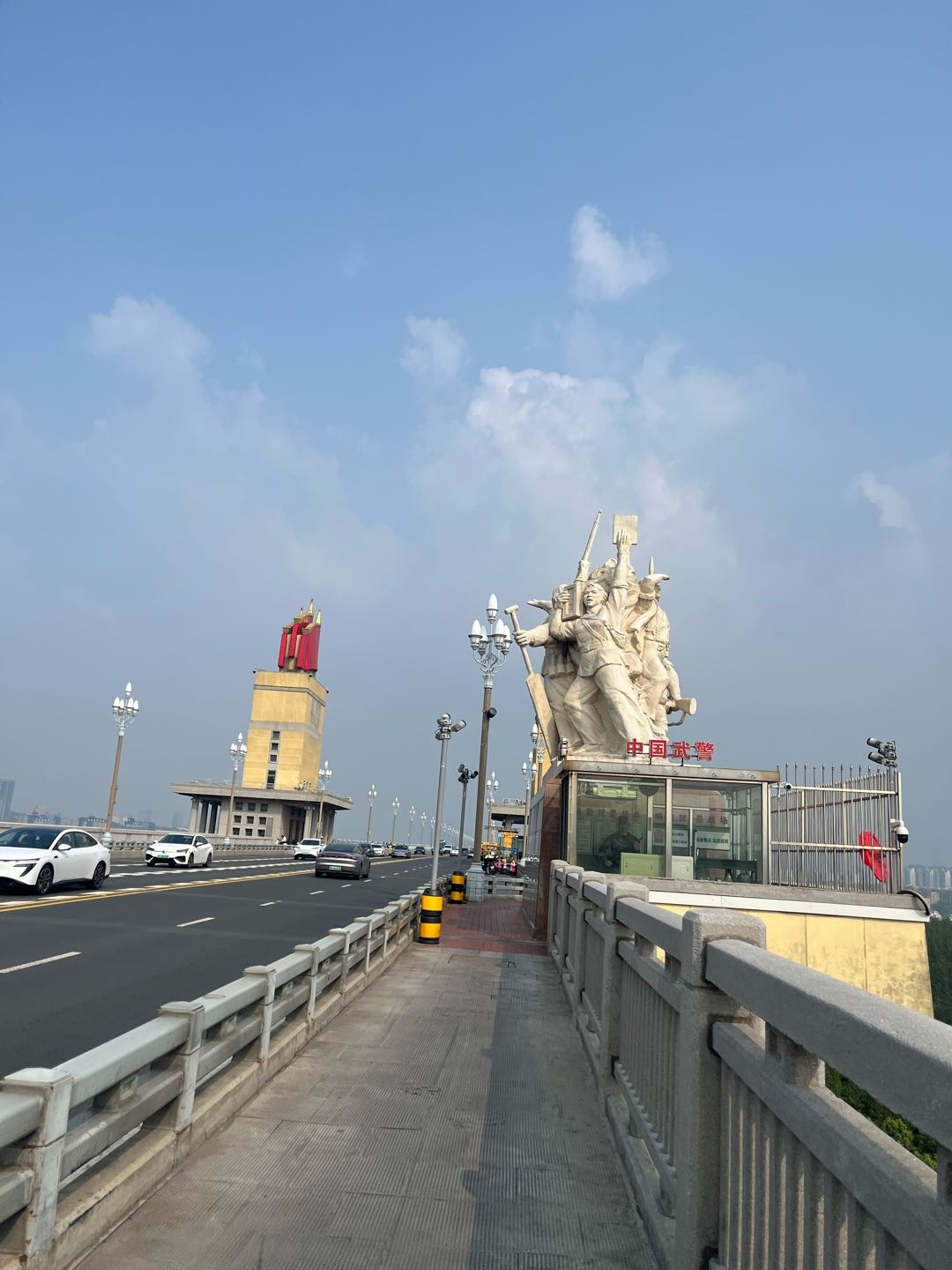 江蘇鐘山劇院服務(wù)有限公司