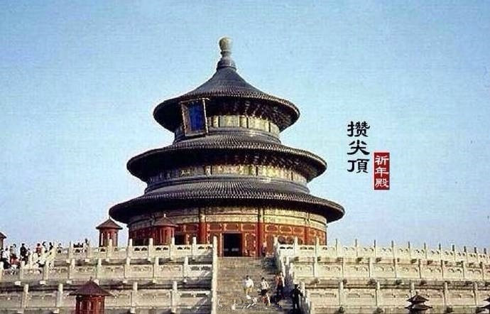 中国古代建筑的屋顶对建筑立面起着特别重要的作用