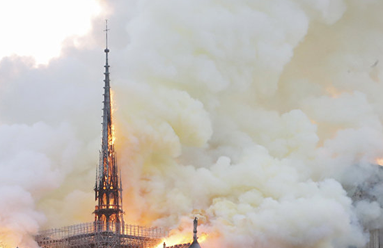 巴黎圣母院大火