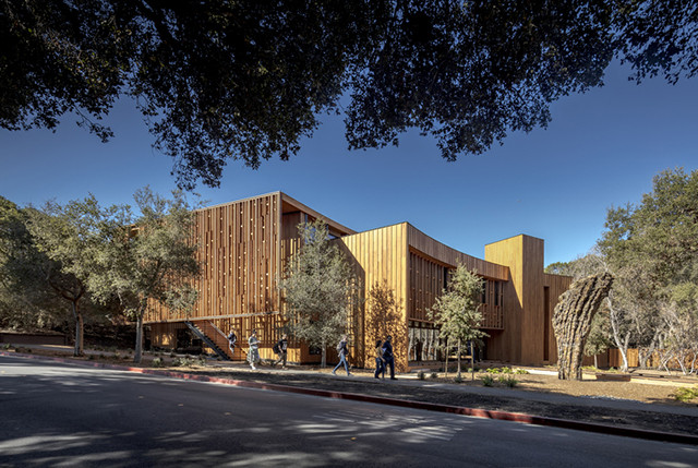 美国斯坦福大学湖边木屋设计