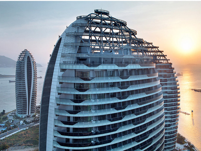 国内著名建筑师设计三亚凤凰岛酒店