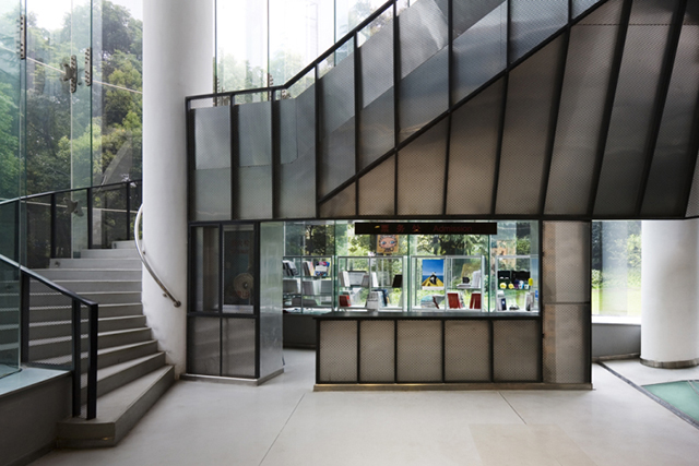 建筑师设计上海当代艺术馆